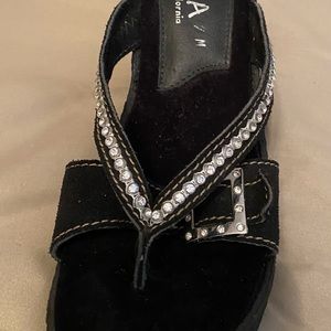 Sbicca Wedge sandal with rhinestones size 7 Black